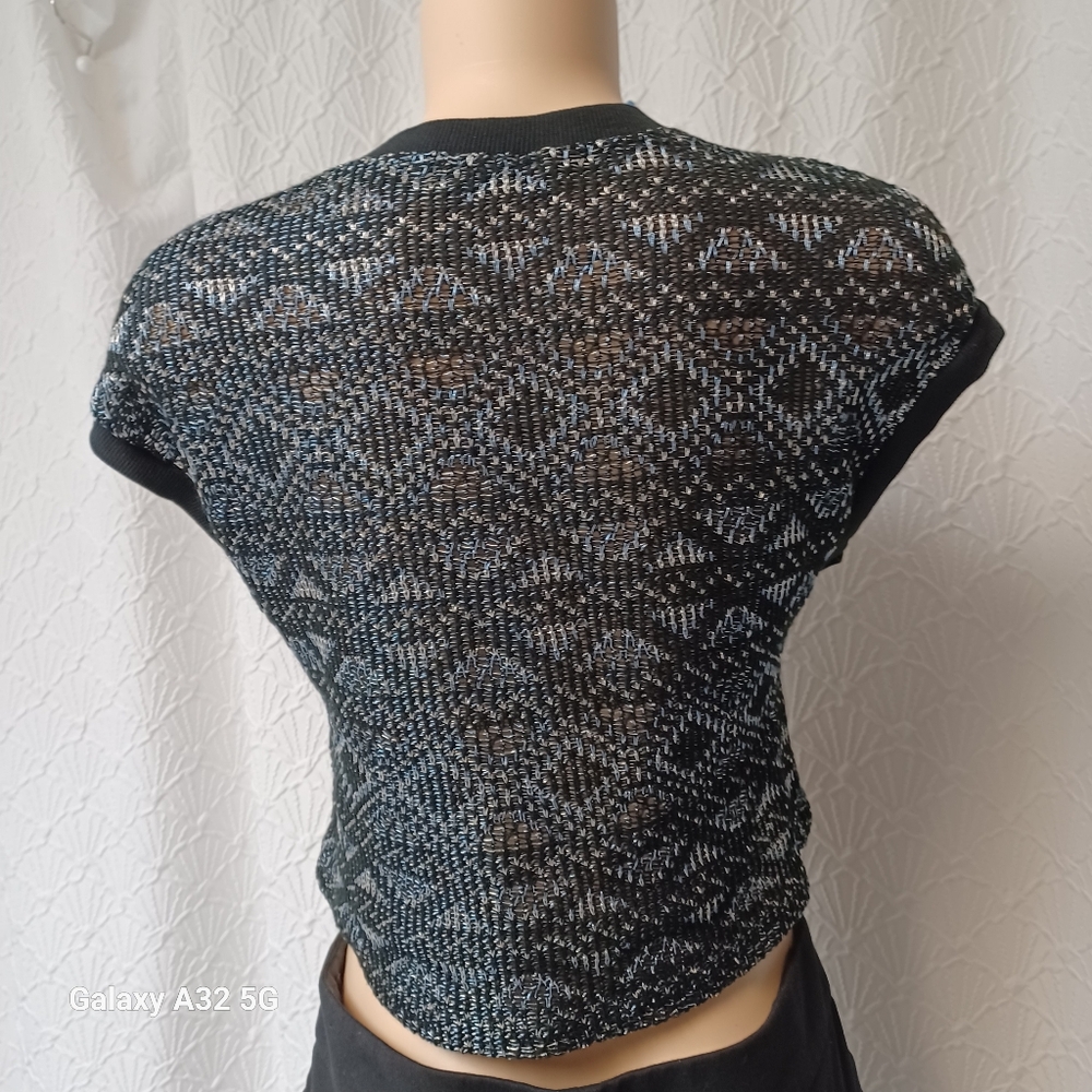 Zara Women Sz S Black and Gray Patterned Crop Top The label is missing, look at - Picture 7 of 12